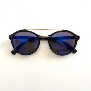 MUST GO!! Sunglasses